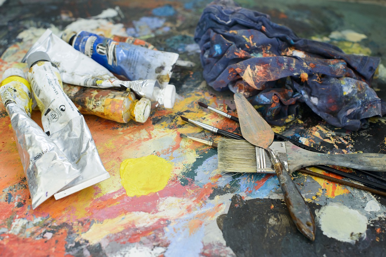 ¿Qué pasa si pinto metal con pintura acrílica?