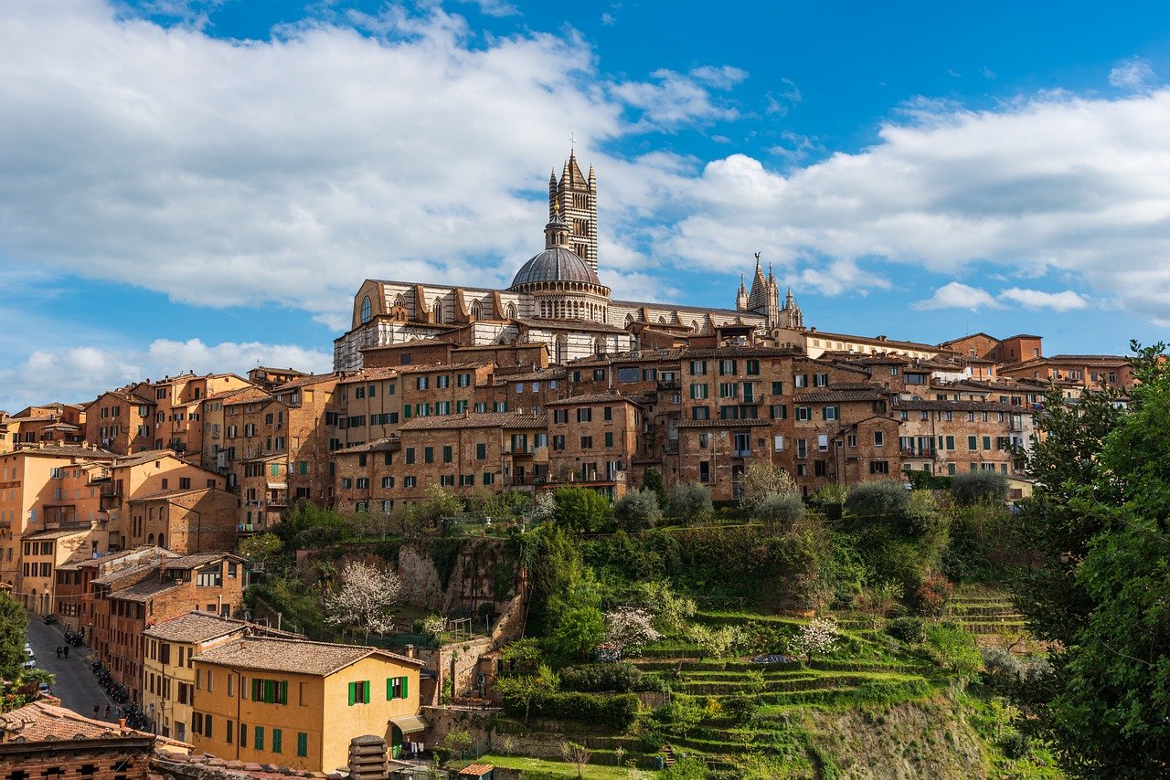 ¿Cuánto se tarda en visitar Siena?
